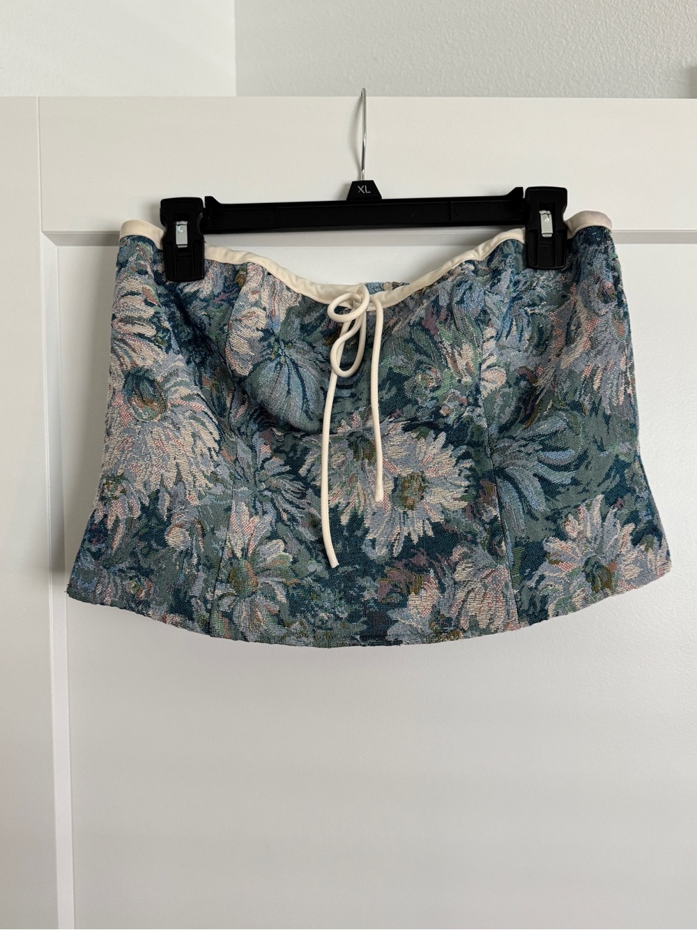 Blue Blush Floral Tapestry Crop Top in Blue and Cream